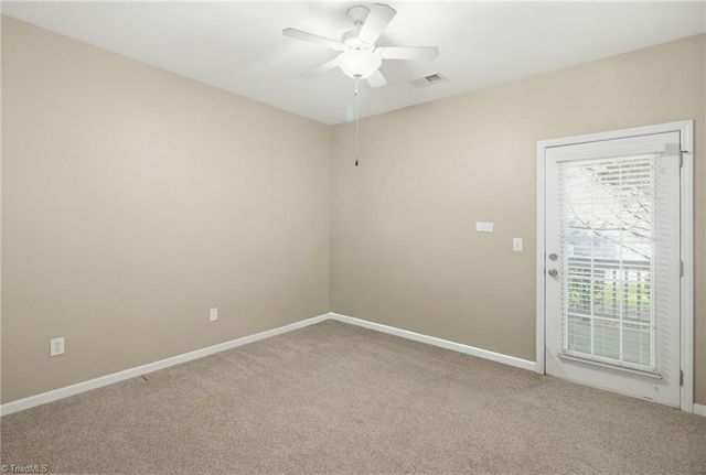 7104 Riverview Knoll Court, Clemmons, NC 27012