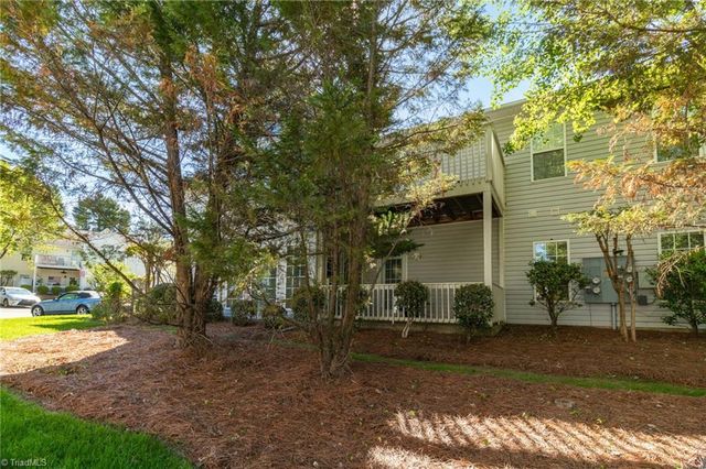 7104 Riverview Knoll Court, Clemmons, NC 27012