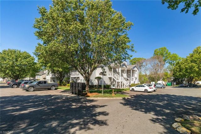 7104 Riverview Knoll Court, Clemmons, NC 27012