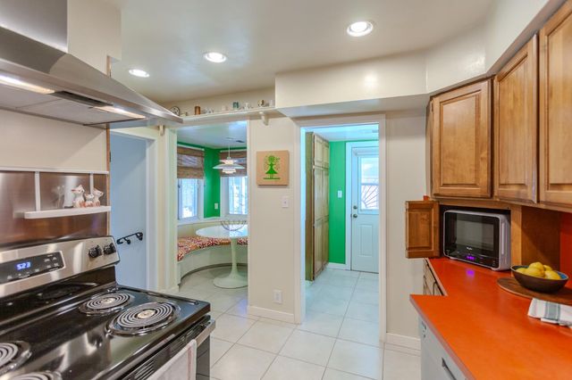5224 21st Ave, Sacramento, CA 95820