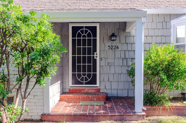 5224 21st Ave, Sacramento, CA 95820