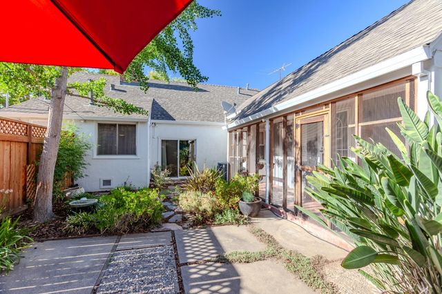 5224 21st Ave, Sacramento, CA 95820