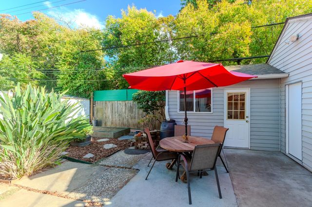 5224 21st Ave, Sacramento, CA 95820