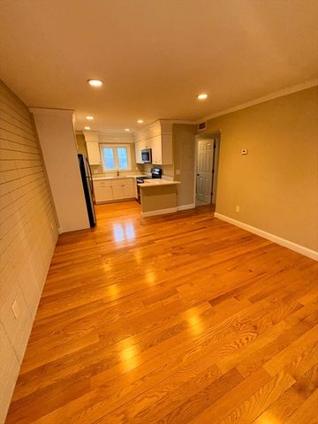 132 Greene 2, Quincy, MA 02170