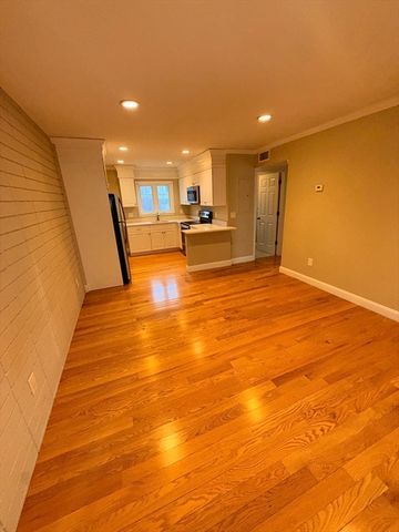 132 Greene 2, Quincy, MA 02170