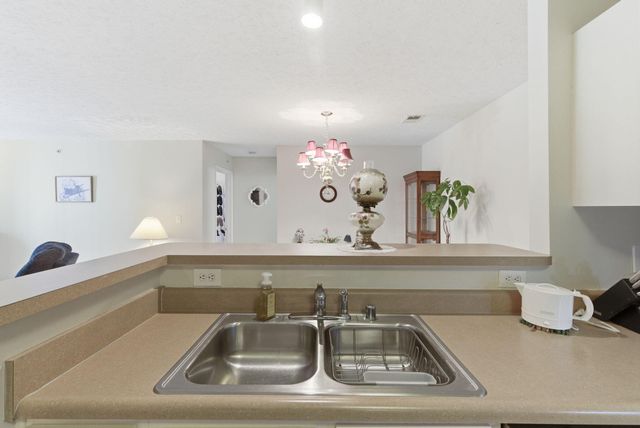 2312 Remington Way 2103, Lexington, KY 40511