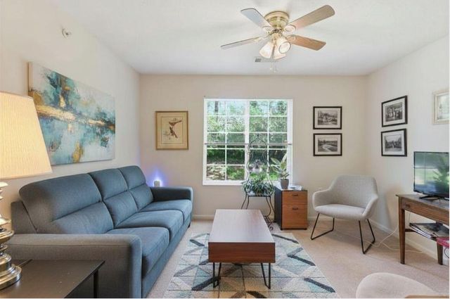 2312 Remington Way 2103, Lexington, KY 40511