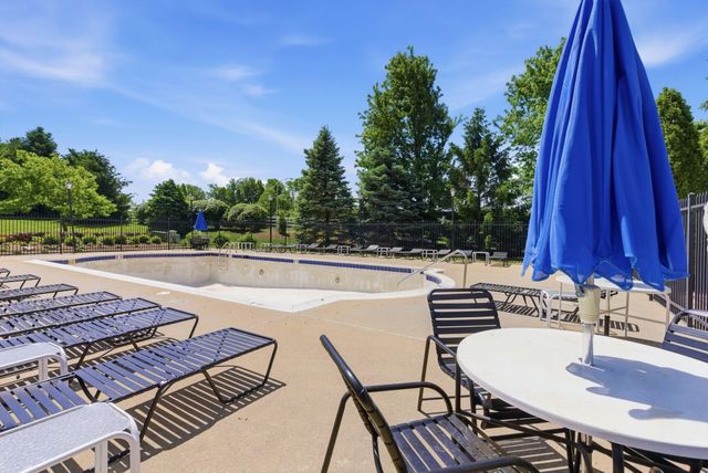 2312 Remington Way 2103, Lexington, KY 40511