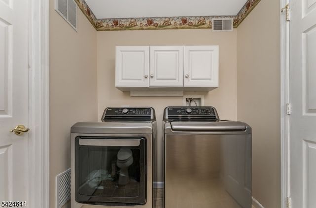 21 Marble St, Washington Boro, NJ 07882