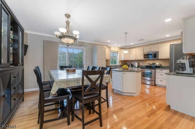 21 Marble St, Washington Boro, NJ 07882