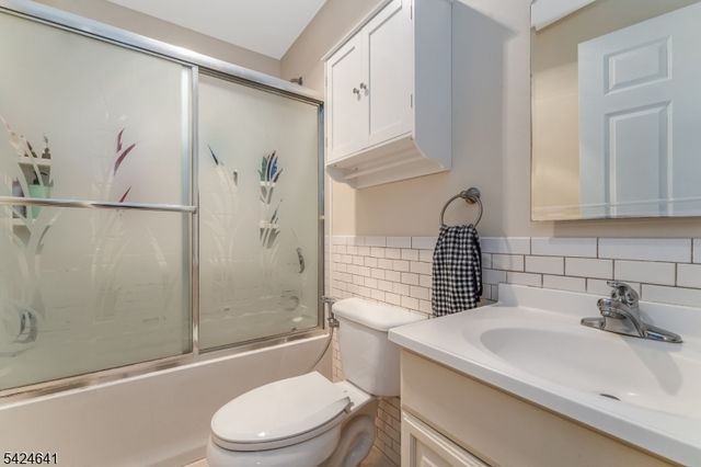 21 Marble St, Washington Boro, NJ 07882