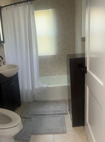 17 Fairview Ave 2, Watertown, MA 02472