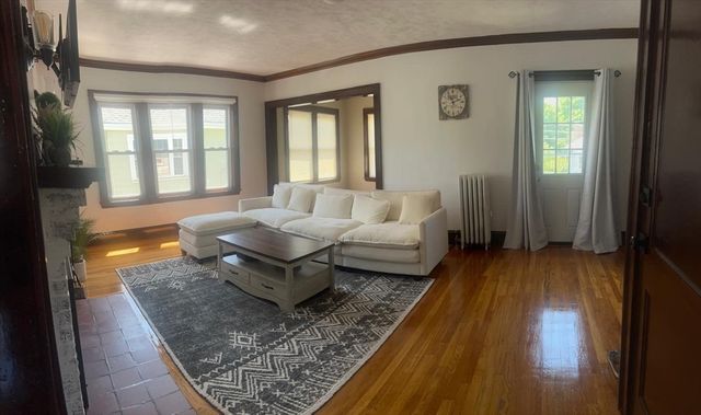 17 Fairview Ave 2, Watertown, MA 02472