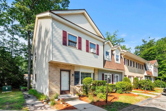 138 Golfview Drive, Manchester, NH 03102