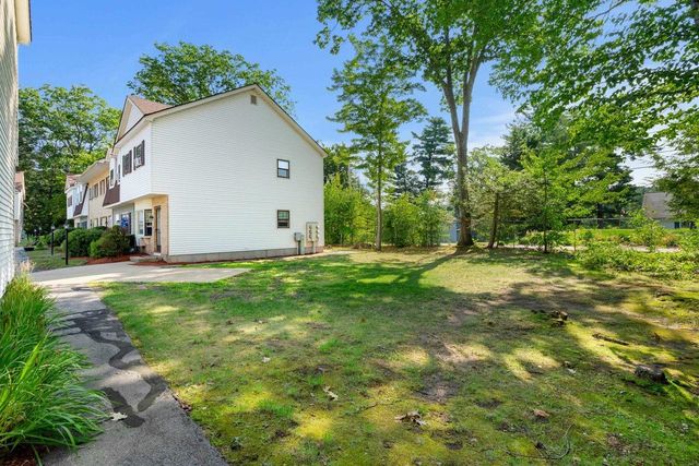 138 Golfview Drive, Manchester, NH 03102