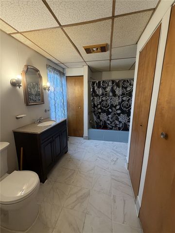 235 38th St, Lawrenceville, PA 15201