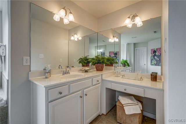 3624 Riverdowns North Dr, Midlothian, VA 23113