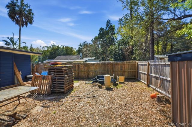 320 S Otis Avenue, Lecanto, FL 34461