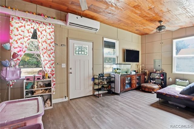 320 S Otis Avenue, Lecanto, FL 34461