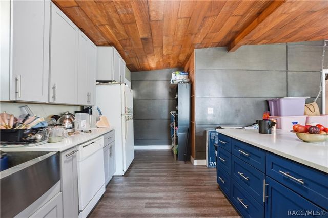 320 S Otis Avenue, Lecanto, FL 34461