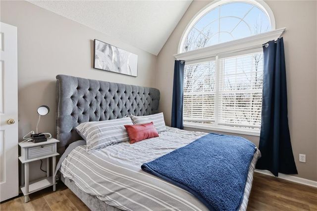 5017 N Washington Street, Gladstone, MO 64118