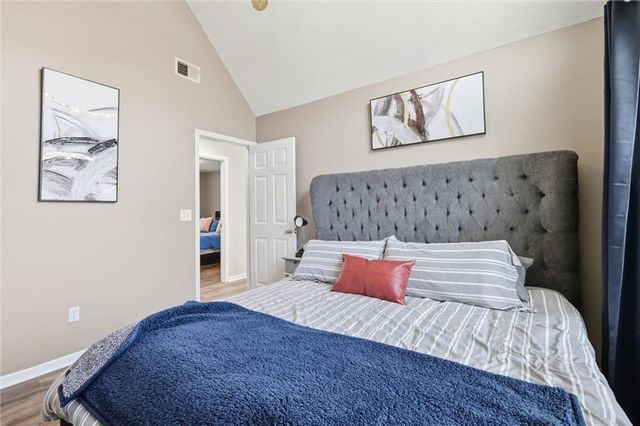 5017 N Washington Street, Gladstone, MO 64118