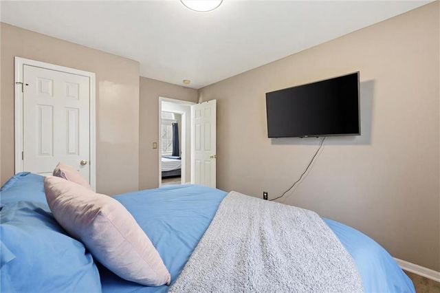 5017 N Washington Street, Gladstone, MO 64118