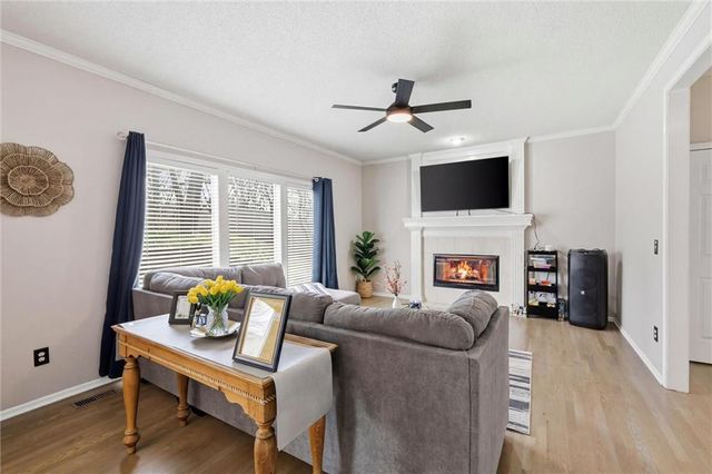 5017 N Washington Street, Gladstone, MO 64118