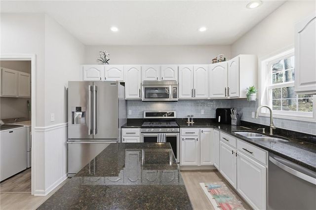 5017 N Washington Street, Gladstone, MO 64118