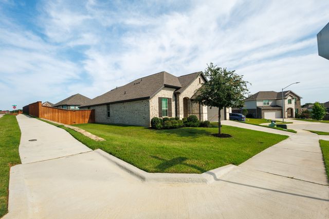 101 St Meena Court, Fort Worth, TX 76120