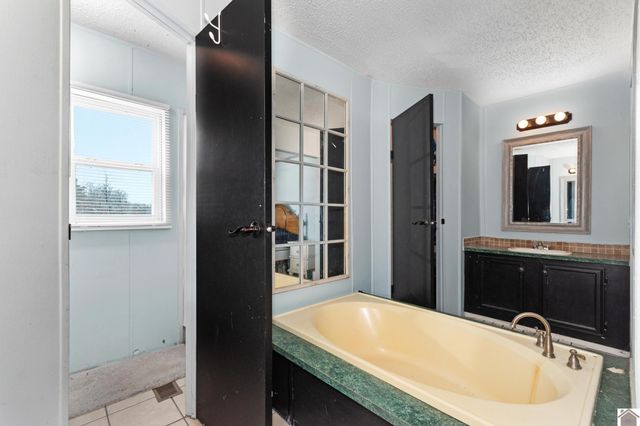 3452 N State Route 121, Murray, KY 42071