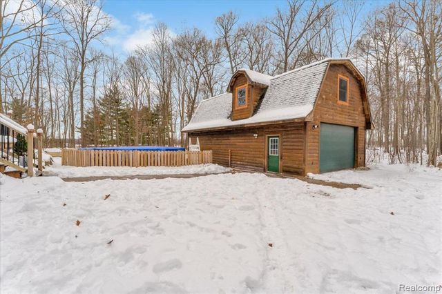 14830 County Line Road, Byron, MI 48418