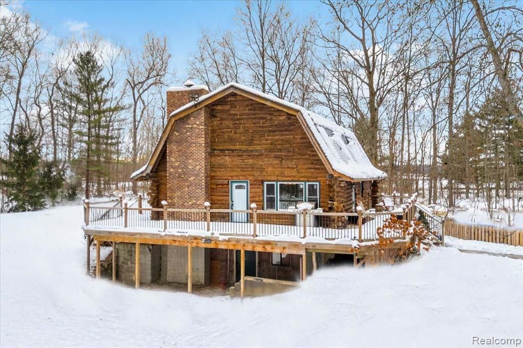 14830 County Line Road, Byron, MI 48418