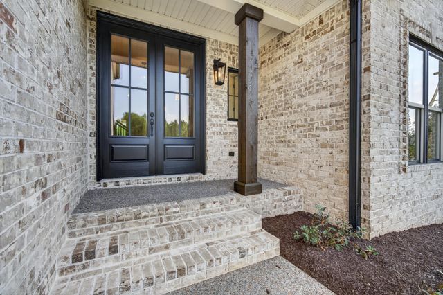 2766 Jasmine St, Lebanon, TN 37087