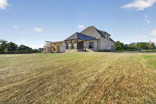 2766 Jasmine St, Lebanon, TN 37087