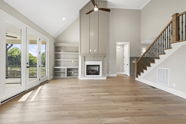 2766 Jasmine St, Lebanon, TN 37087