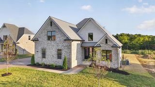2766 Jasmine St, Lebanon, TN 37087