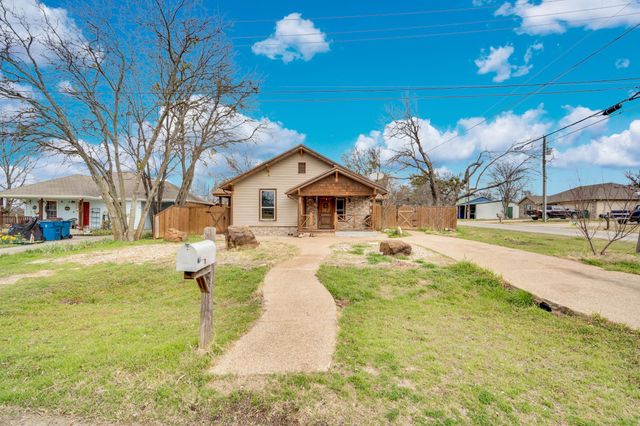 200 W Davis Avenue, Alvarado, TX 76009