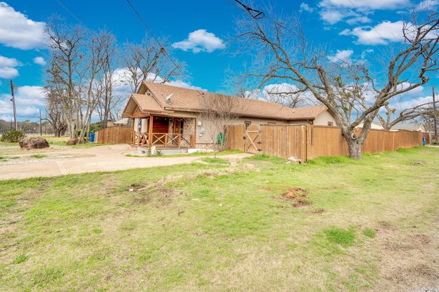200 W Davis Avenue, Alvarado, TX 76009