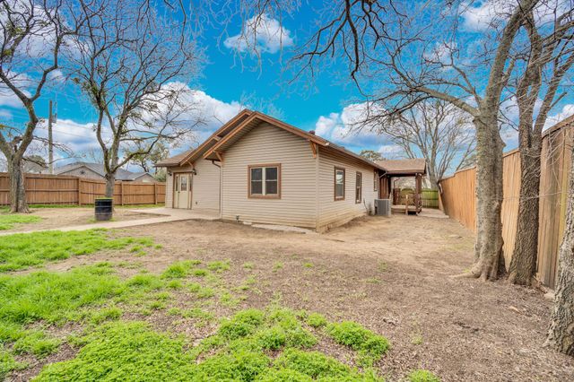 200 W Davis Avenue, Alvarado, TX 76009