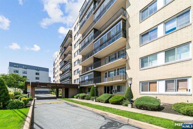 2185 Lemoine Avenue 6P, Fort Lee, NJ 07024