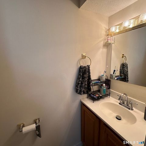 49 Norwood Avenue, Milford, CT 06460