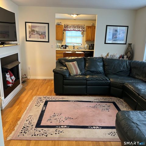 49 Norwood Avenue, Milford, CT 06460