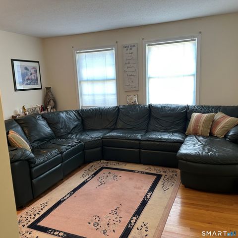 49 Norwood Avenue, Milford, CT 06460