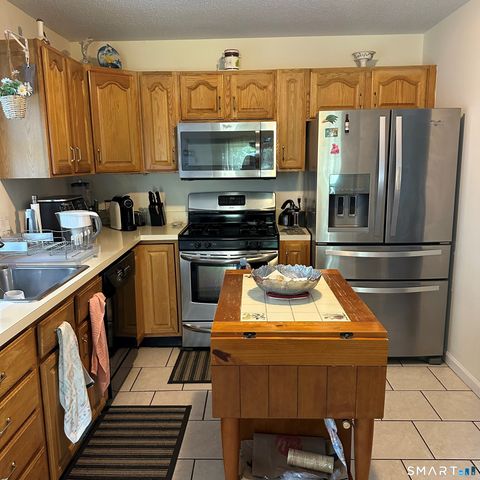 49 Norwood Avenue, Milford, CT 06460
