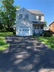 49 Norwood Avenue, Milford, CT 06460