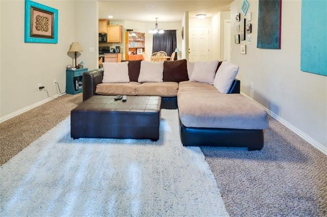 4143 W Spring House Drive, Fayetteville, AR 72704