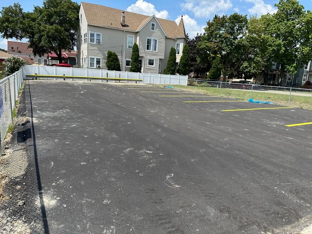 2304 S Laramie Avenue, Cicero, IL 60804
