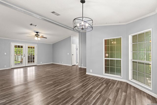 402 N WALNUT WAY, Boerne, TX 78006