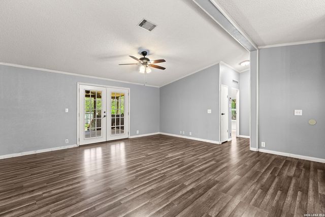 402 N WALNUT WAY, Boerne, TX 78006